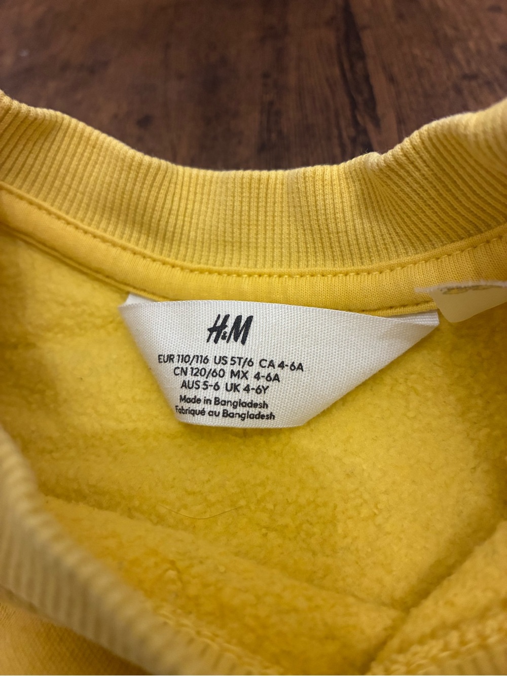 H&M Boy’s 5/6 Pikachu Pokemon Sweatshirt - Picture 3 of 5